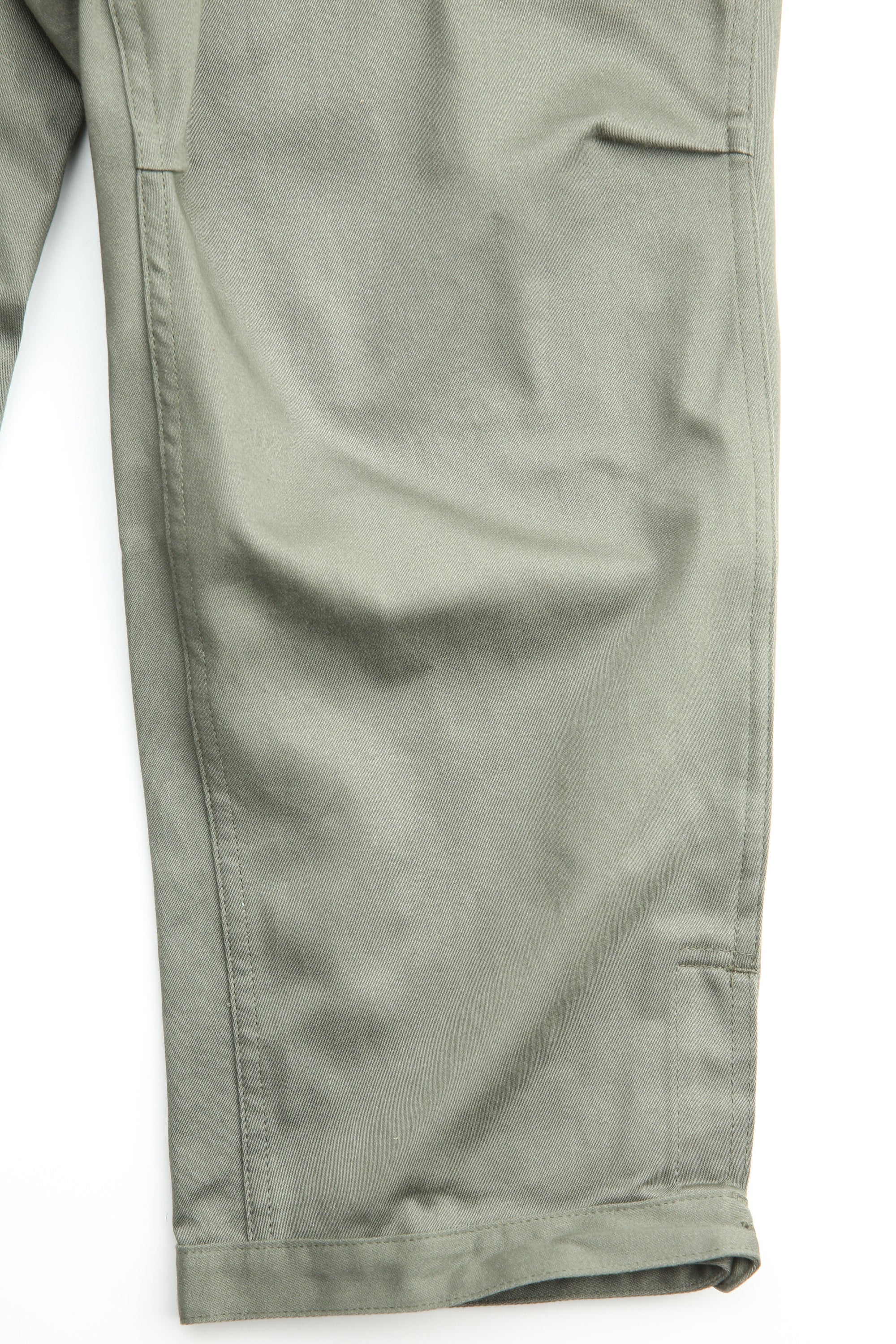 Sassafras Overgrown Pants 4/5 - Olive Military Satin – Totem Brand Co.