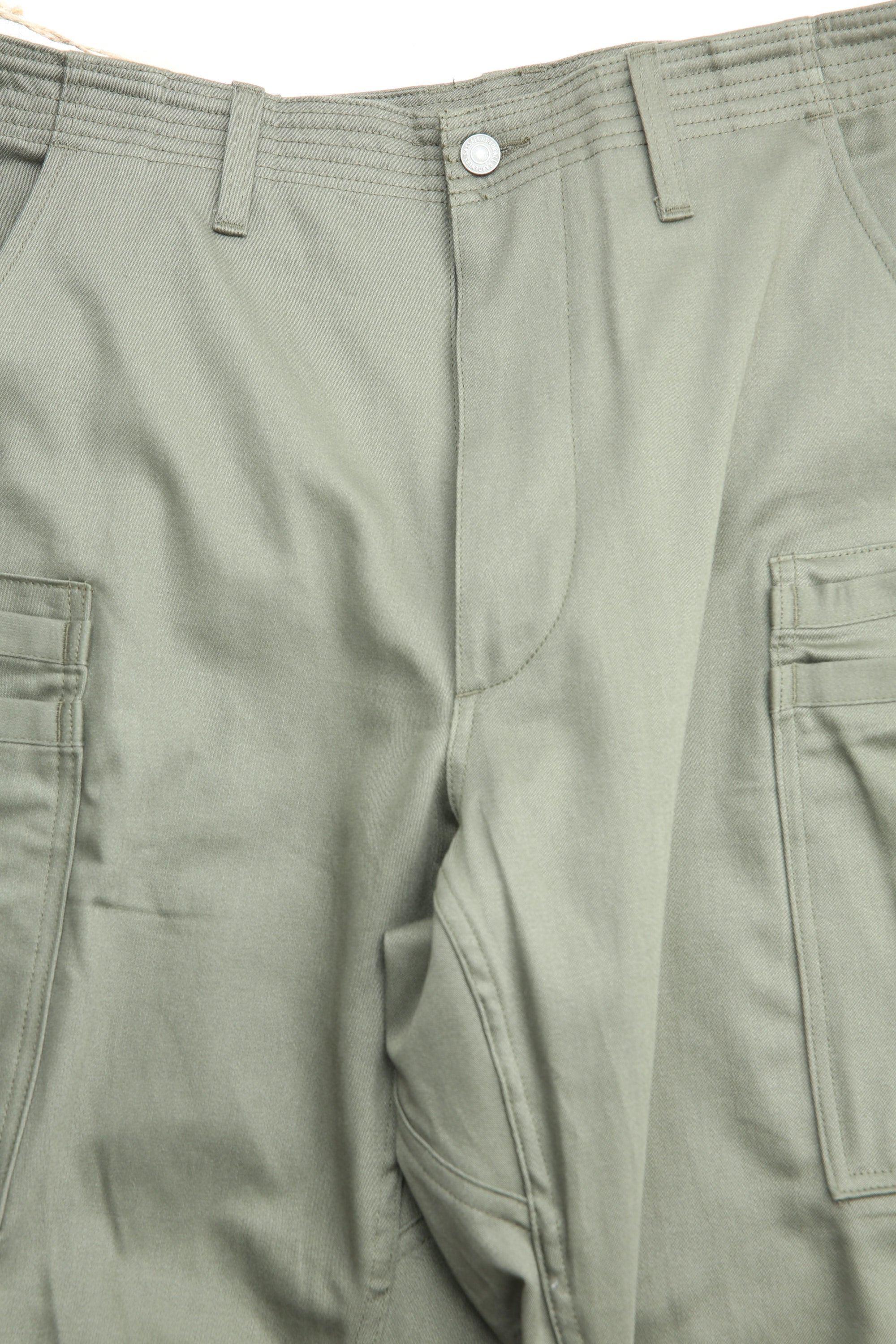 Sassafras Overgrown Pants 4/5 - Olive Military Satin – Totem Brand Co.