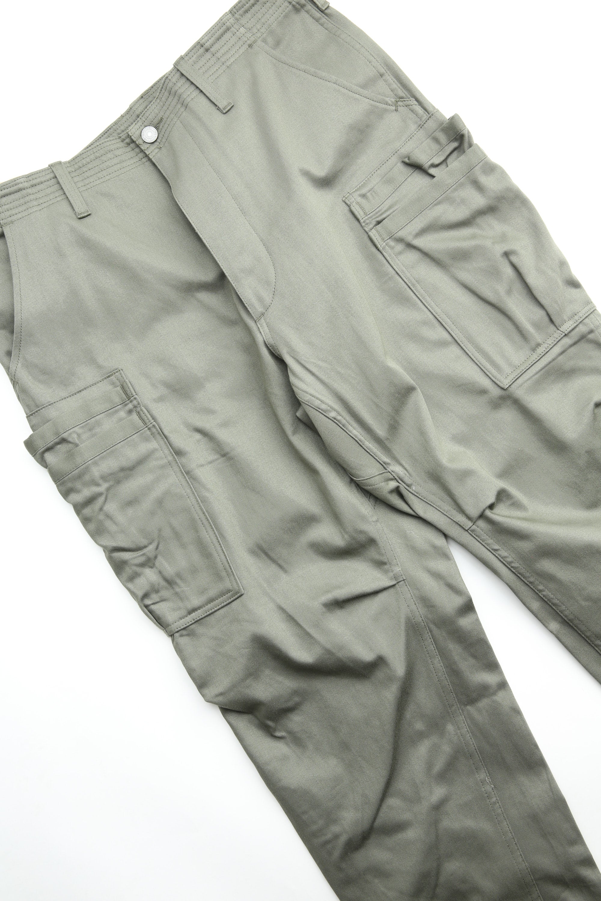Sassafras Overgrown Pants 4/5 - Olive Military Satin – Totem Brand Co.