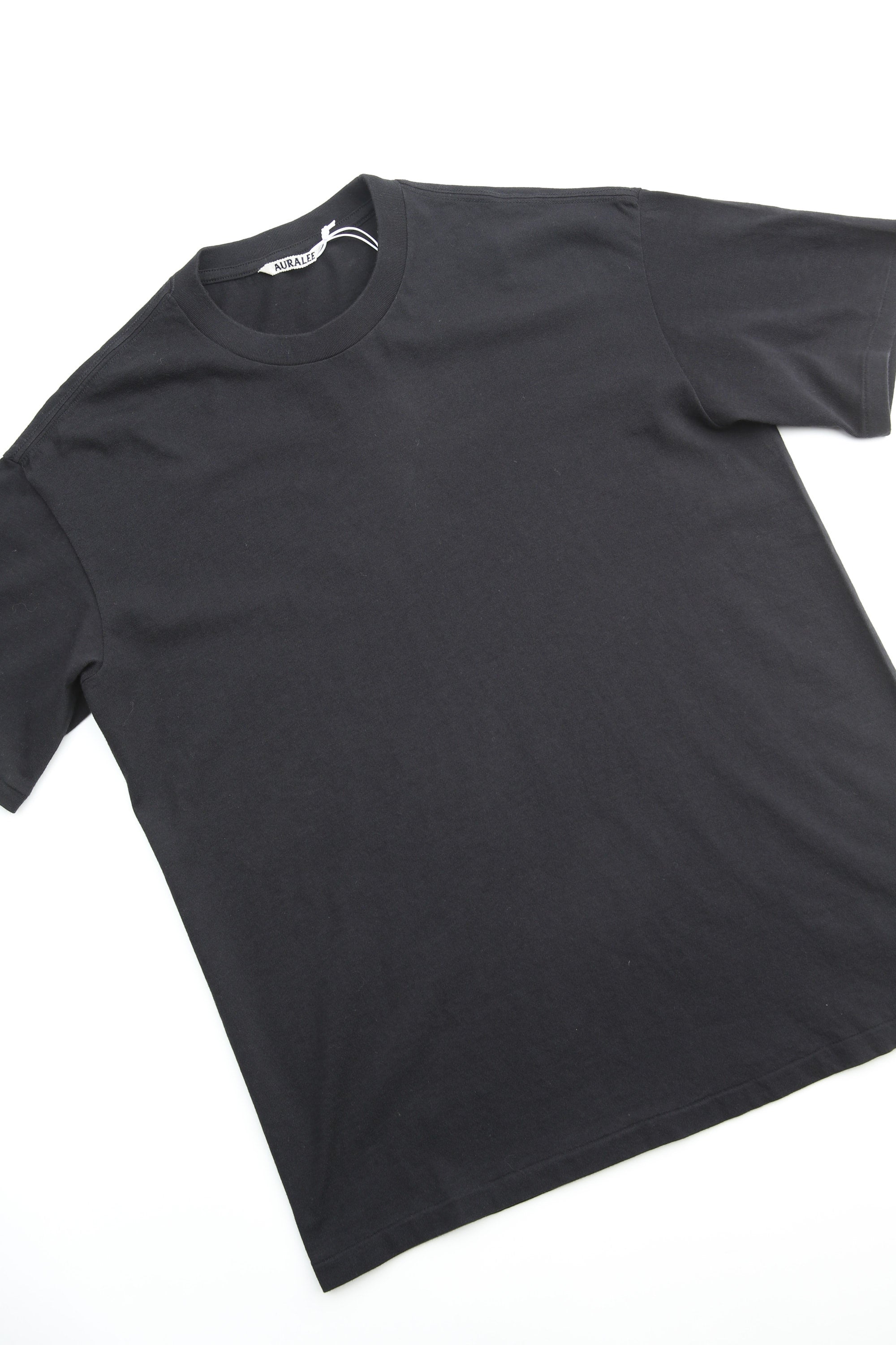 Auralee Seamless Crew Neck Tee - Black – Totem Brand Co. Auralee Seamless Crew Neck Tee - Black – Totem Brand Co.