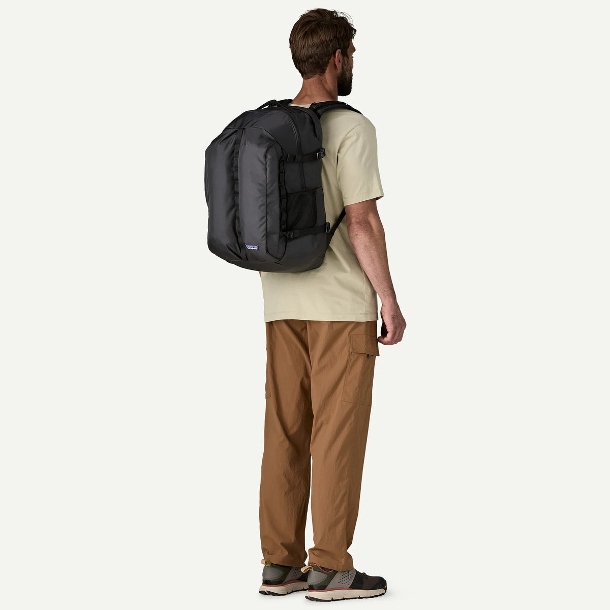 Patagonia Refugio Daypack 32L - Black – Totem Brand Co display picture 3