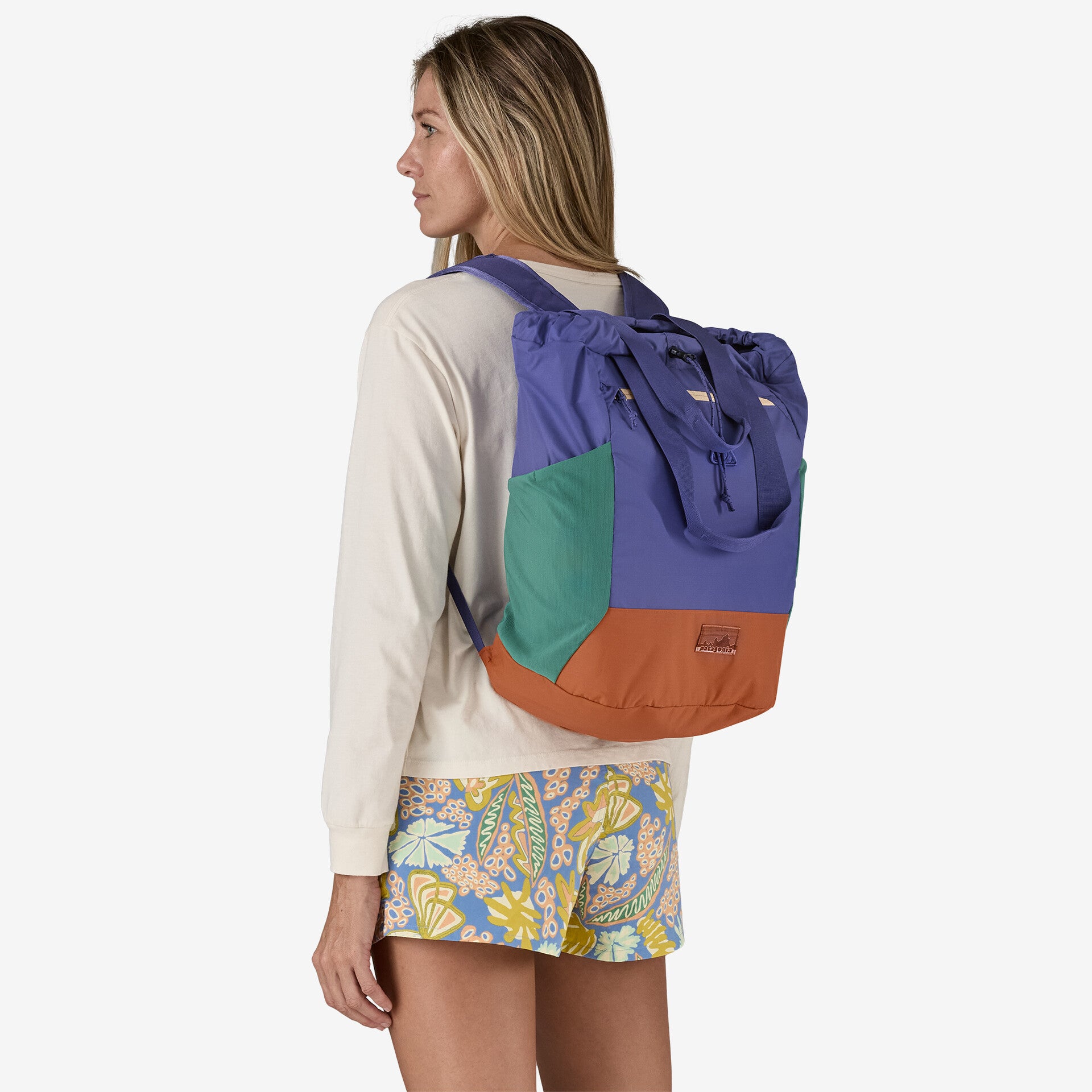 amazon patagonia packable tote backpack Ultralight Black Hole Pack 27L Coontail The design includes large stretch pockets for water bottles Patagonia | Terravia Tote Bag