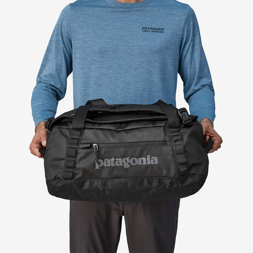 Patagonia Black Hole Duffel Bag 40L - Pollinator Orange – Totem