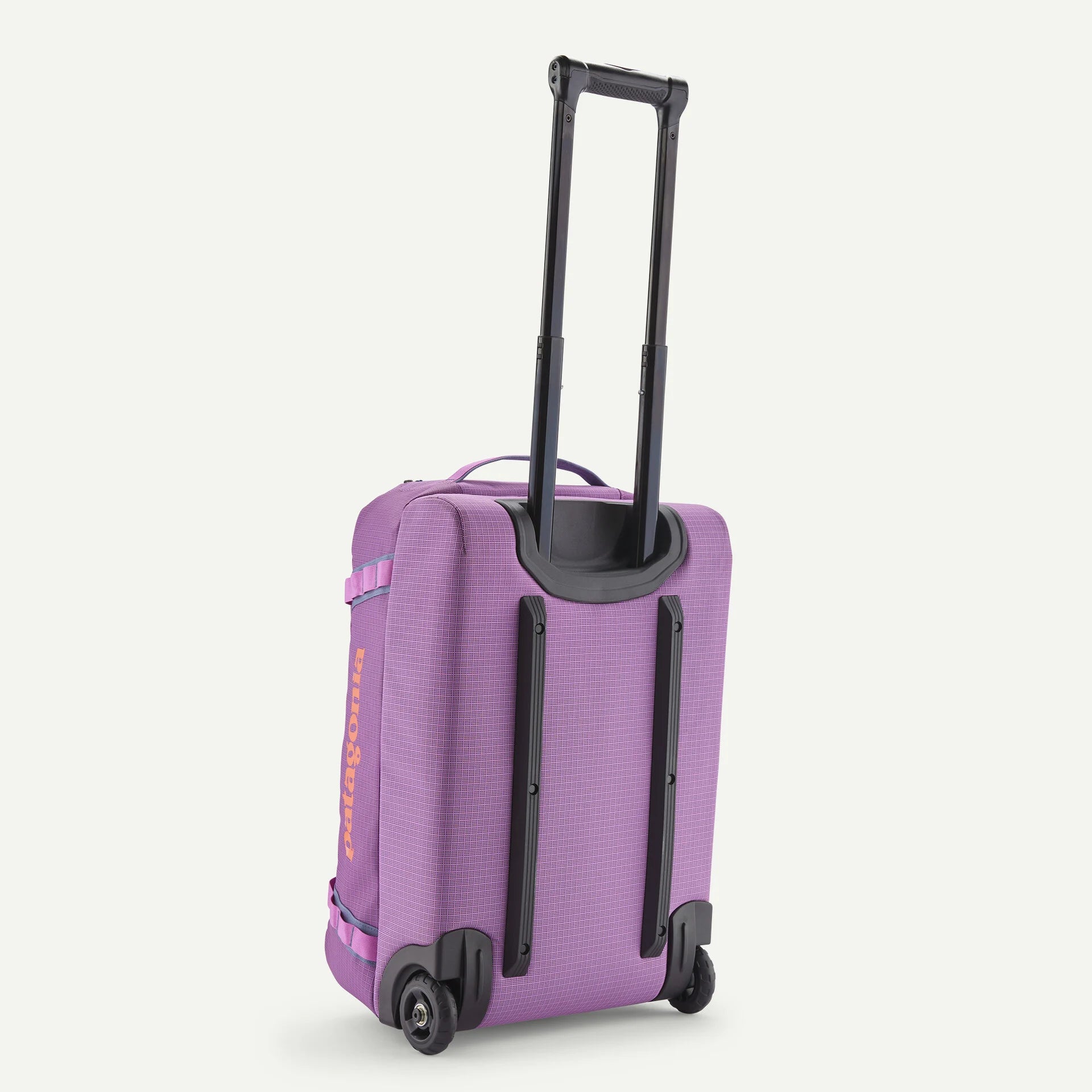Patagonia Black Hole Wheeled Duffel Bag 40L - Brisk Purple – Totem Patagonia Black Hole Wheeled Duffel Bag 40L - Brisk Purple – Totem