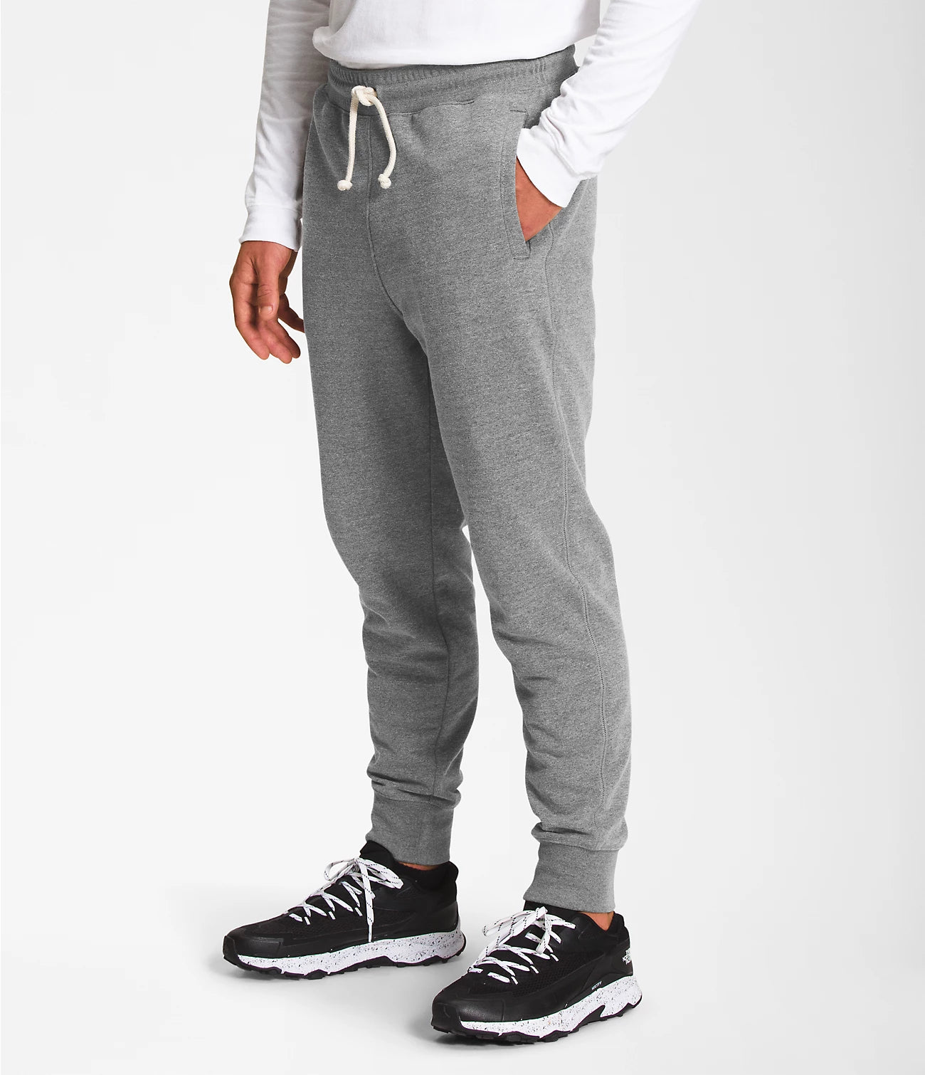 The North Face Men's Heritage Patch Joggers - TNF Medium Grey Heather –  Totem Brand Co.