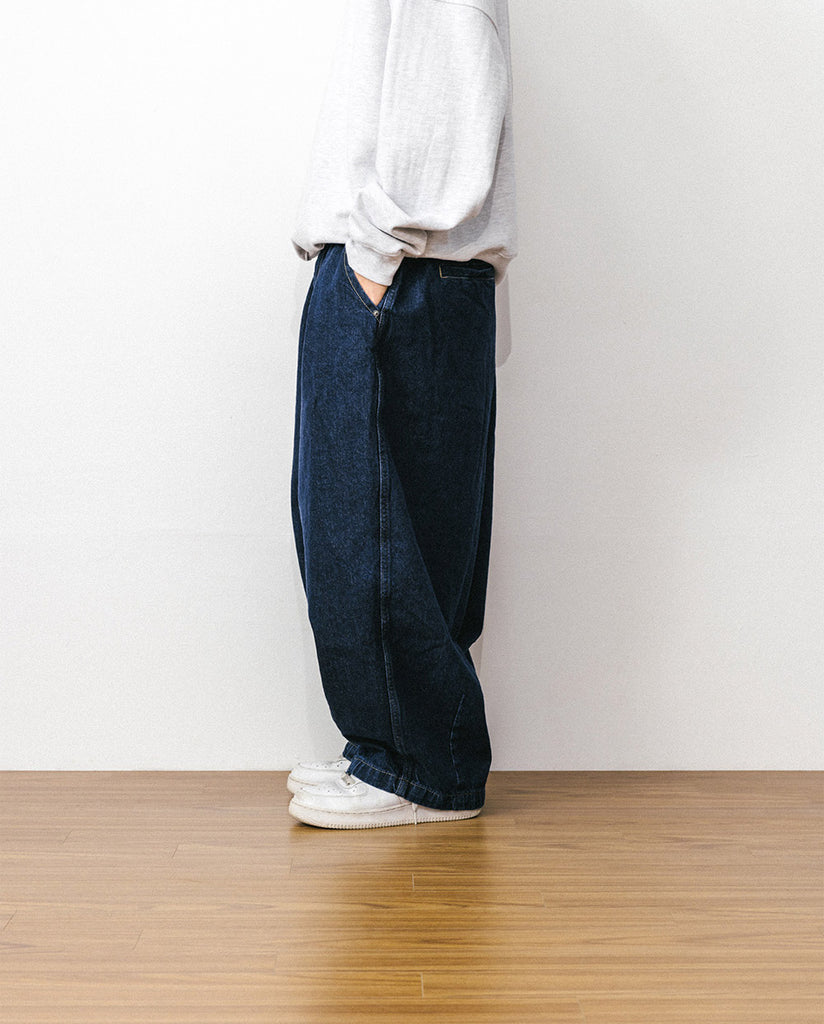 Light-Colored Straight-Leg Loose Wide-Leg Denim Trousers at Rs