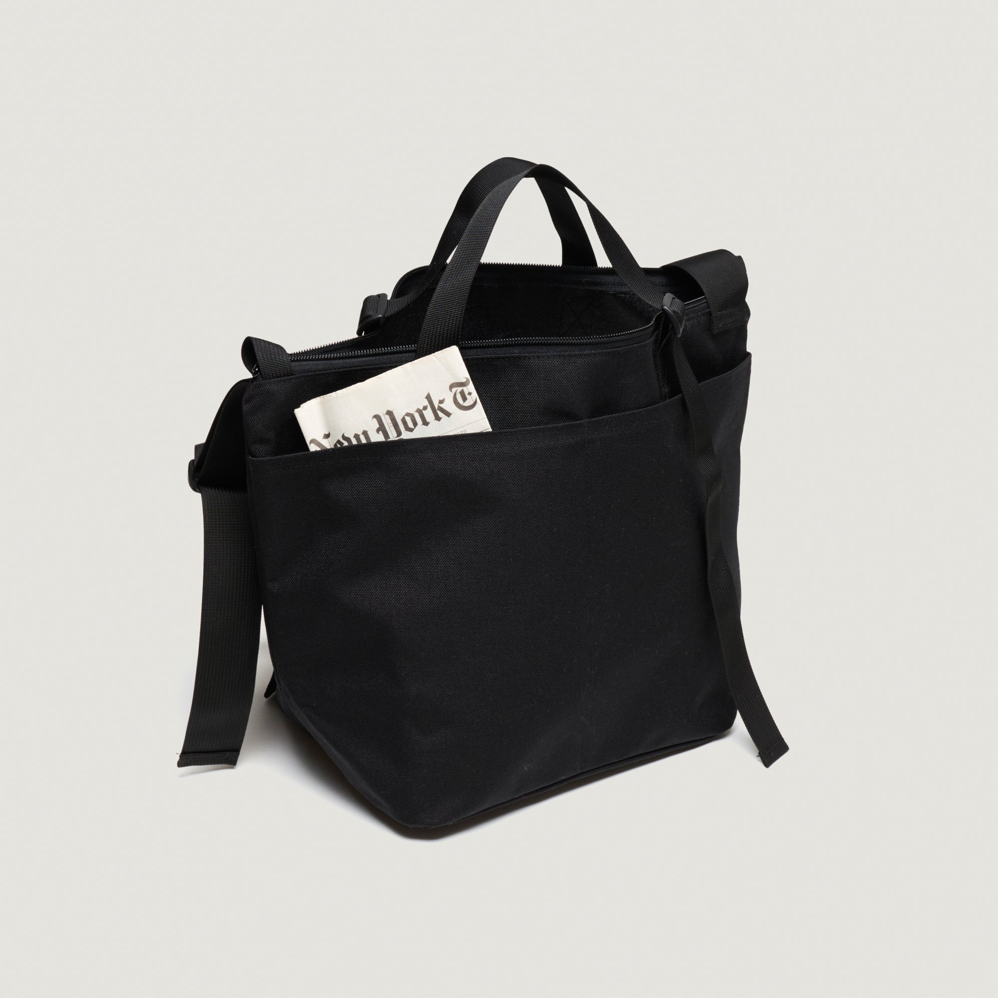 Bags in Progress Traveler Duffle Small - Black – Totem Brand Co.