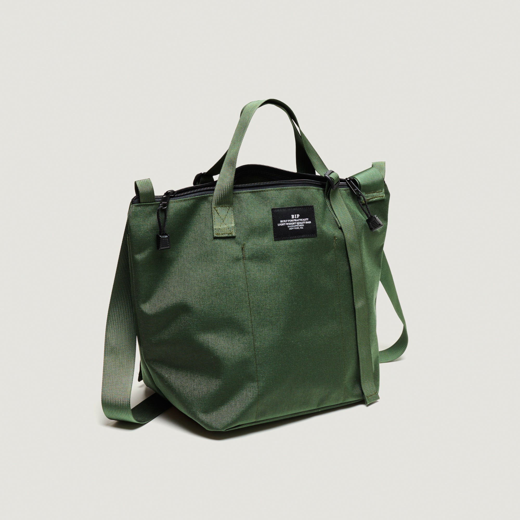 Bags in Progress Traveler Duffle Small - Olive – Totem Brand Co.
