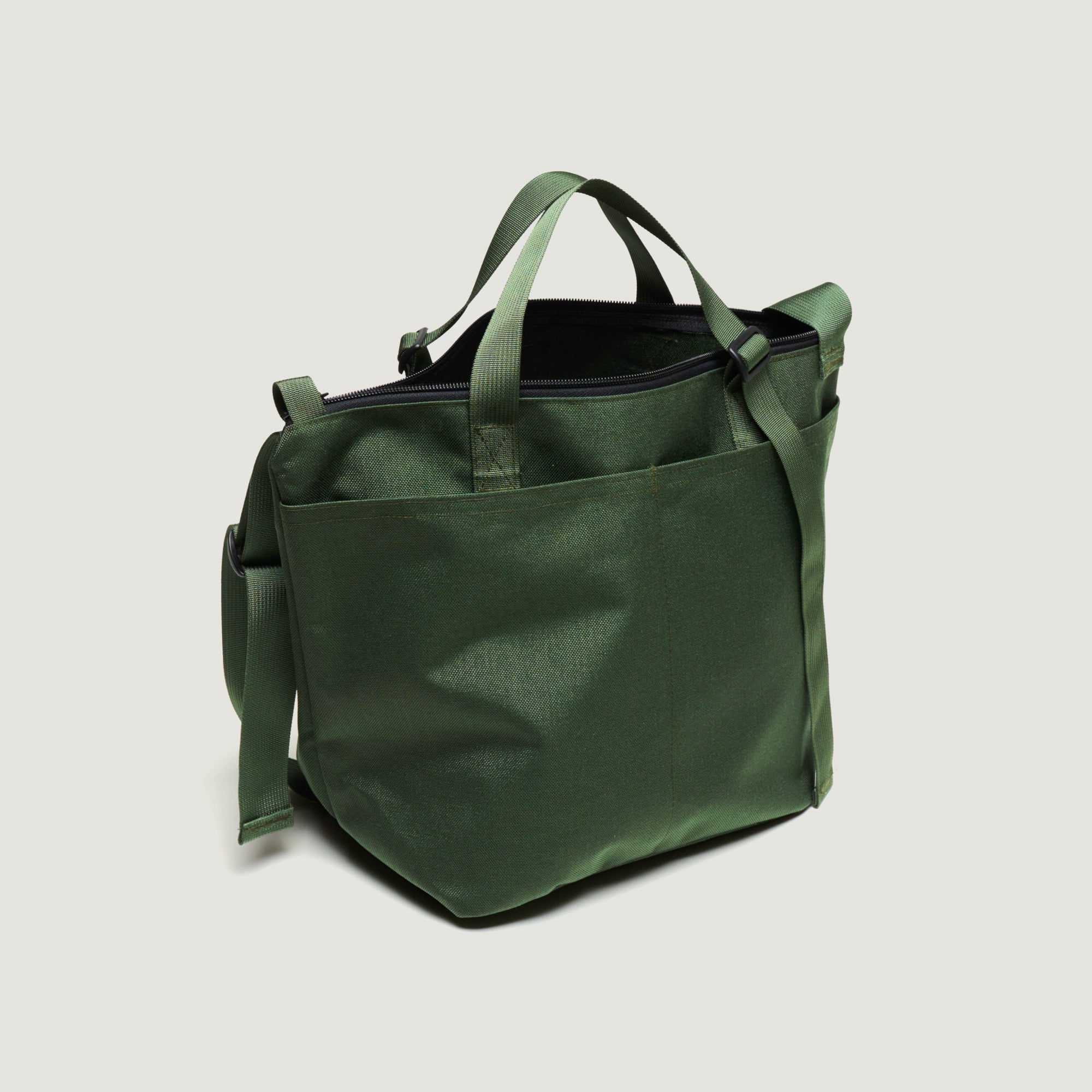 4way Bag／コーデュラカーキ Bags in Progress Traveler Duffle Small - Olive – Totem Brand Co.