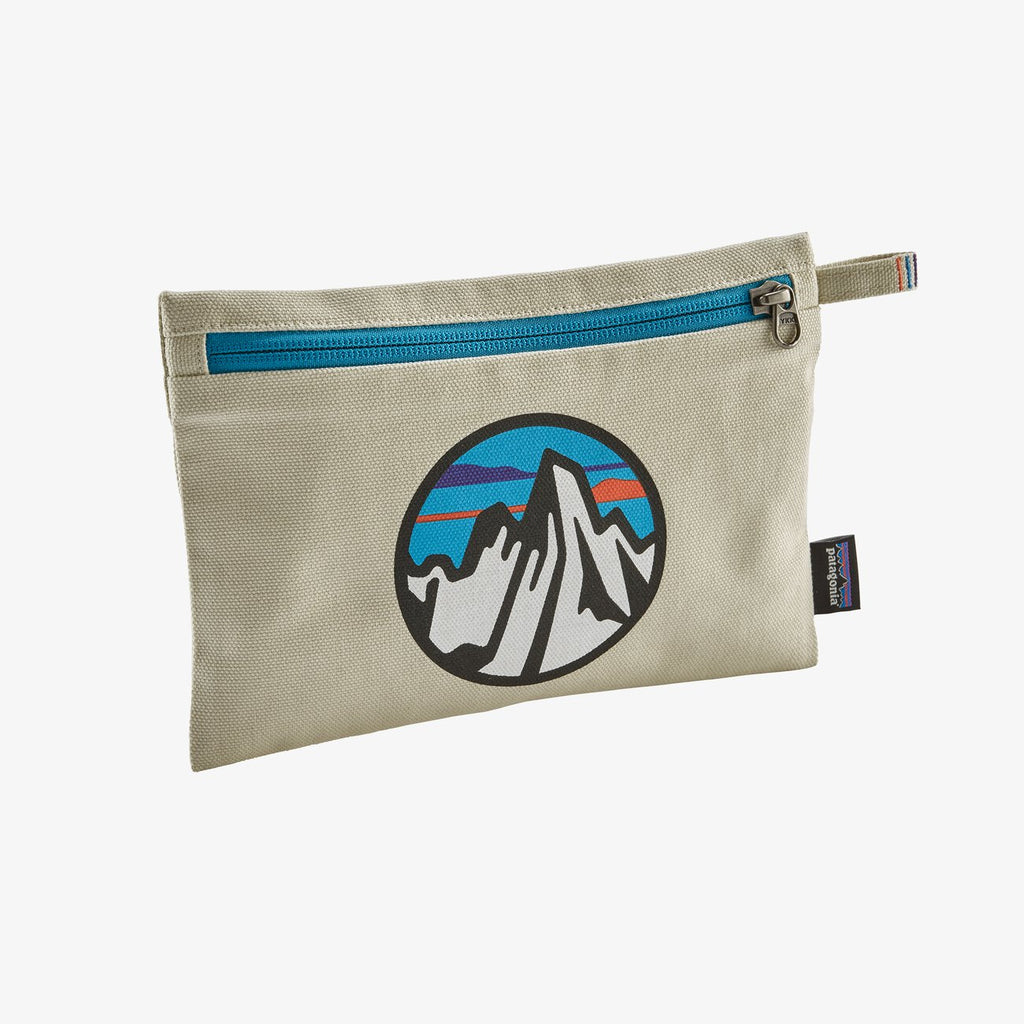 Patagonia Zippered Pouch - Fitz Roy Scope Icon: Bleached Stone